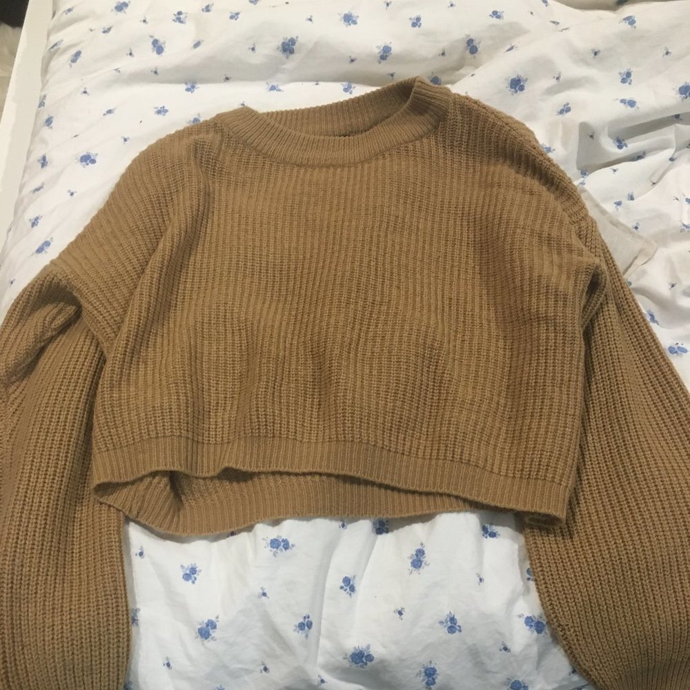 Beige wollen sweater